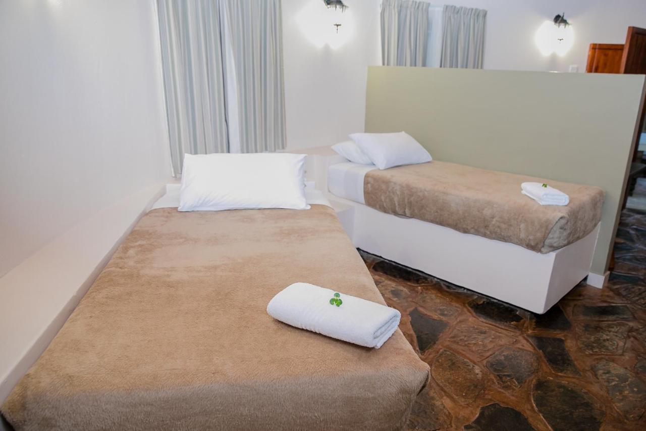 Aan De Vliet Holiday Resort Hazyview Eksteriør billede